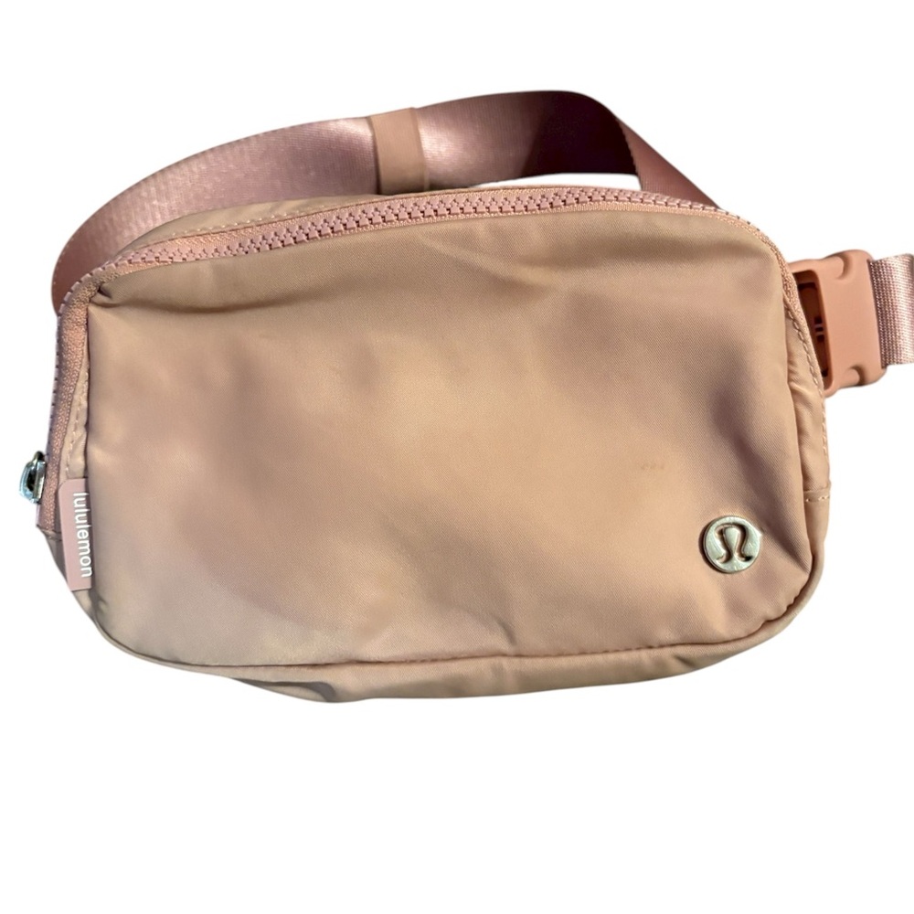 lululemon athletica Blush Pink Belt Bag